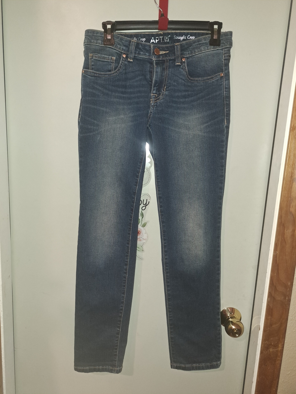 Apt. 9 Women's Straight Crop Jeans - Medium Blue Wash
